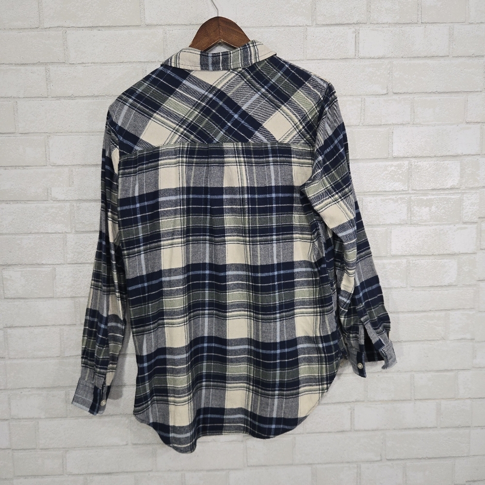 GAP flannel button down - Picture 10 of 11